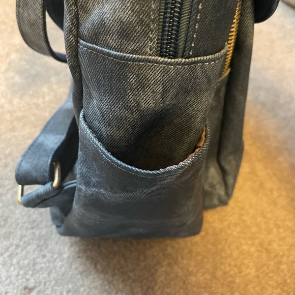 Blue book bag with matching pouch wristlet - Picture 5 of 7